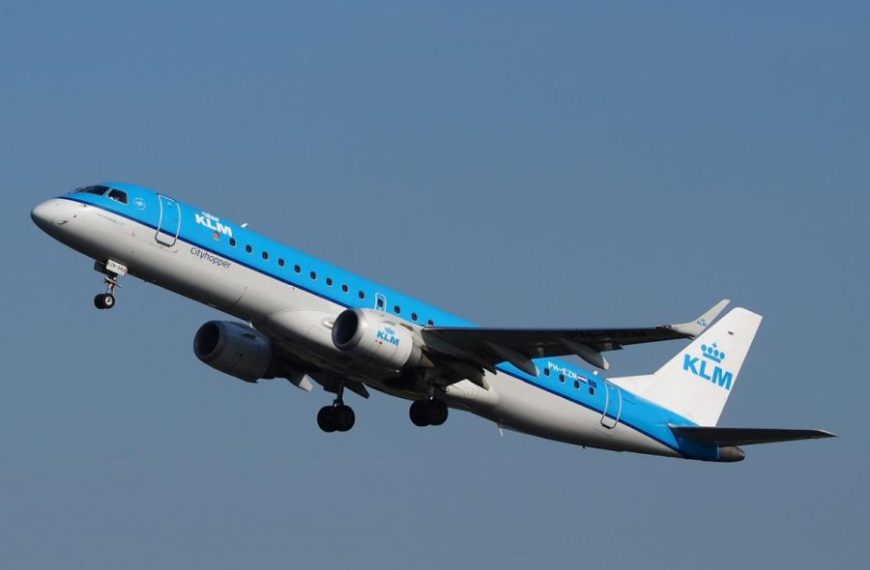 Fly Drive Belfast City Airport met KLM -Categorie/Fly Drive